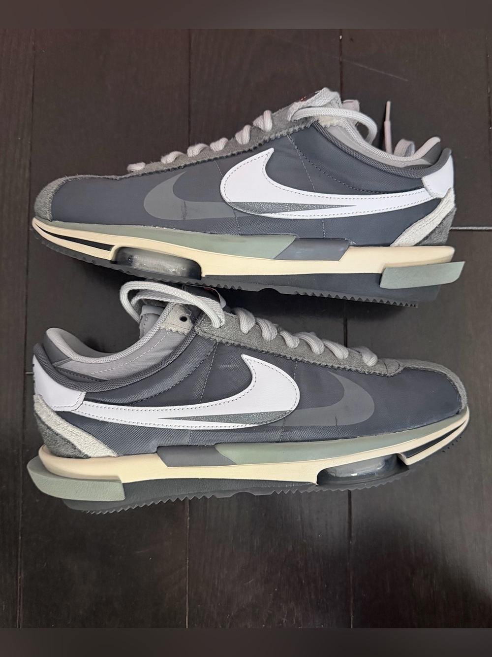 Nike 2022 Sacai x Zoom Cortez SP ‘Iron Grey’ (10.5)
Grey Dual-Tongue Sneakers - Picture 6 of 11